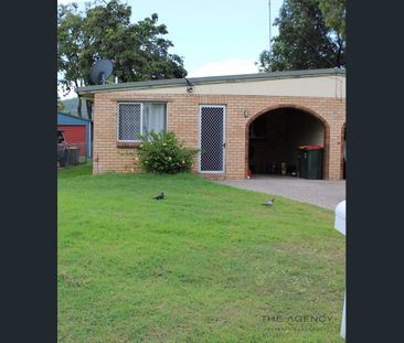 Low-Set Brick Unit in Convenient Location - Photo 6