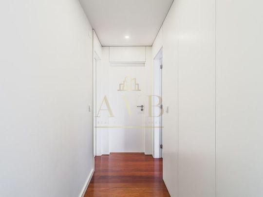 3 room luxury Apartment for rent in Gramido, Gondomar, Distrito do Porto - Photo 1
