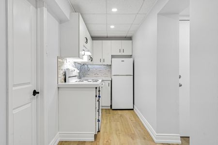 For Lease - 4617 Dundas Street Unit# A, Toronto, Ontario - Photo 2