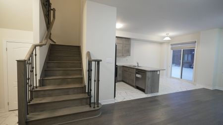 For Lease - 50 Ever Sweet Way, Thorold, Ontario - Photo 2