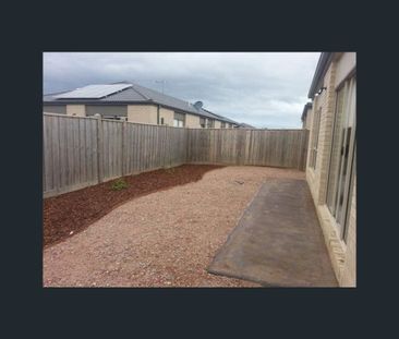 20 Ceratta Crescent, Tarneit - Photo 1