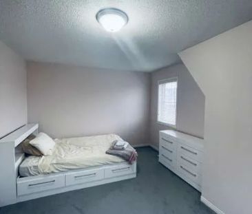 28 Burtonbury Lane #2nd Bdrm - Photo 1