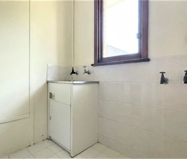 Home with character - Photo 2