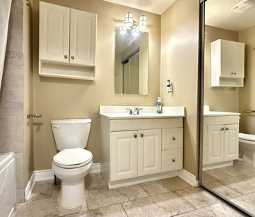 For Lease - 3211 Valcourt Crescent, Mississauga, Ontario - Photo 3