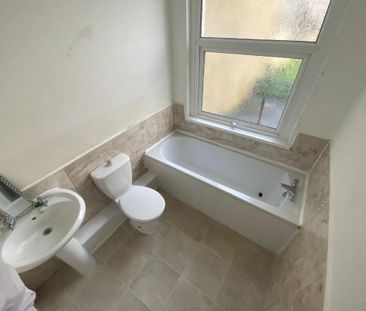 Mostyn Street, ABERDARE - Photo 5