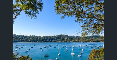 4 Bedroom Home with Stunning Pittwater Views - Photo 2