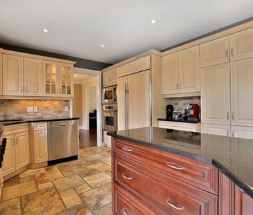 For Lease - 263 Princess Royal Court, Oakville, Ontario - Photo 6