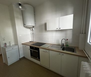 Location Appartement 3 pièces 73m² LE CREUSOT 71200 - Photo 5
