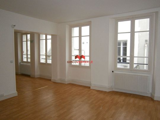 Location Appartement 1 pièce 38m² - Photo 1