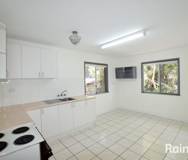 NEAT AND TIDY UNIT, CLOSE TO CBD! - Photo 3