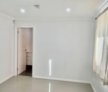 Excellent Condition Studio - Photo 6
