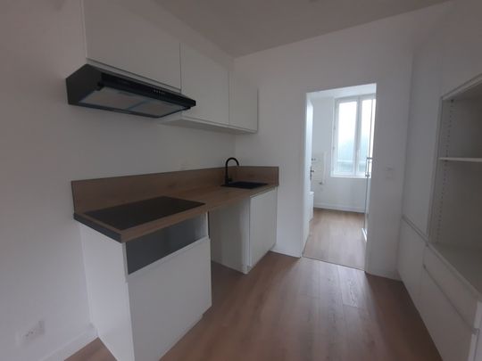 Location Appartement 3 pièces 56m² LE HAVRE 76600 - Photo 1