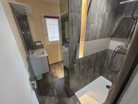 Location Appartement 2 pièces 48m² COGOLIN 83310 - Photo 3