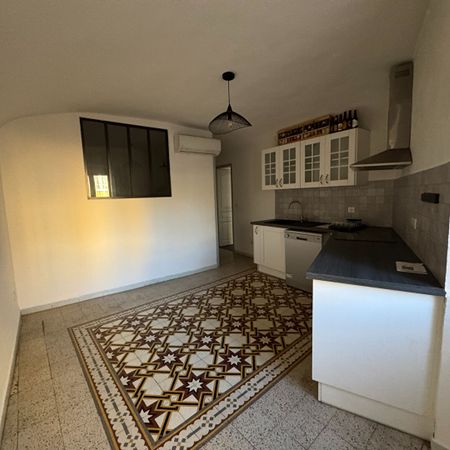 Appartement T2/T3 de 55 m² rue Auguste Gaudin - centre ville Bastia - Photo 3