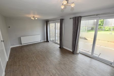 Niven Close, Coventry - 3 Bedroom EoT, Allesley Village - Photo 2