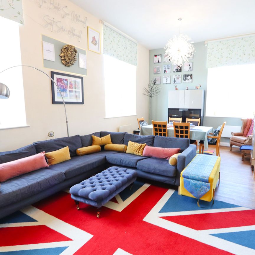 2 Bedroom Home – Medium Let - Photo 1