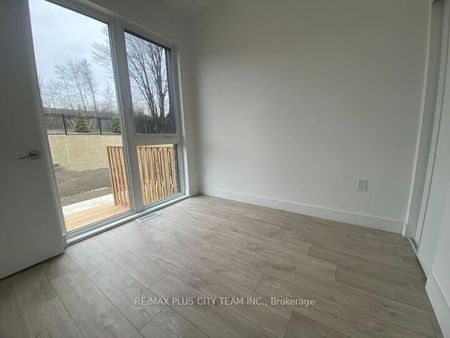 For Lease - 176 Clonmore Drive Unit# BlkA#12, Toronto, Ontario - Photo 4