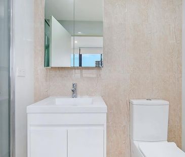 Modern 2-Bedroom Apartment with Spectacular Views - Prime Blacktown... - Photo 6