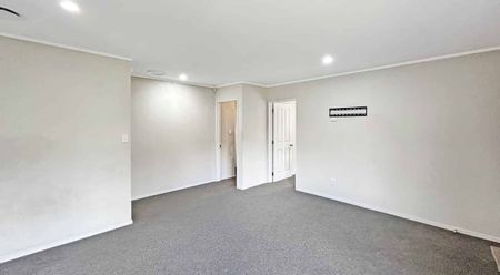 TERRACE END - 3 BEDROOMS - Photo 2