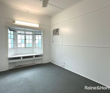 4 Bedroom - 2 Bathroom - Unfurnished Home in Mossman - Photo 2