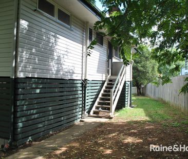 Character, Comfort & Convenience - Welcome to 58 Kynance St - Photo 5