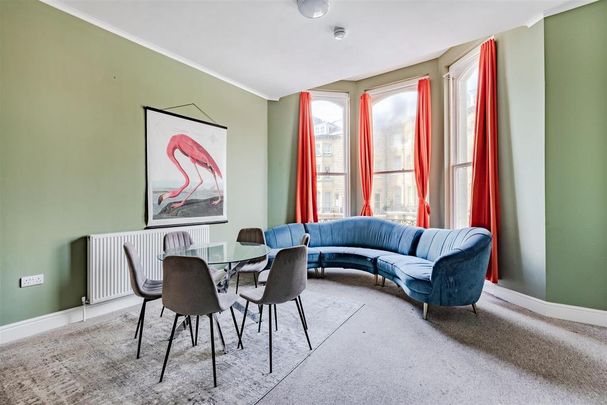 3 bedroom flat to rent - Photo 1