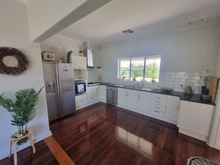 Pennington - Photo 4