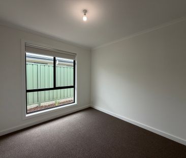 Brand New Build! - Photo 5