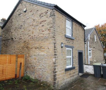 2 bedroom terraced house to rent - Photo 2