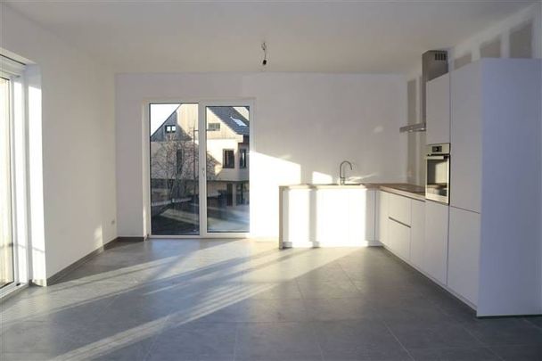 Appartement te huur - Photo 1