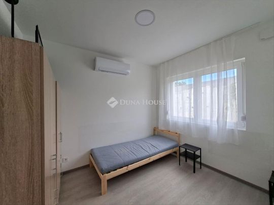 Kiadó újszerű állapotú ház - Székesfehérvár - Photo 1