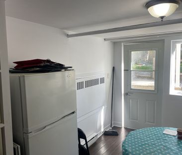 2 12 A Louer Proche Du Metro Sauve - Photo 2