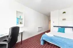 Three Bed Silver - Photo 3