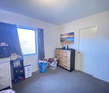 Avenues Abode - Photo 3