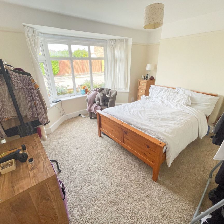 2 Bedroom Flat To Rent in Winton - £1,272.72 pcm Tenancy Info - Photo 1