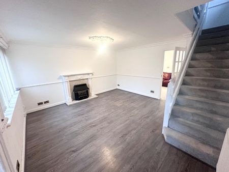 3 Bed Semi-Detached House, Wheatley Drive, NG4 - Photo 2