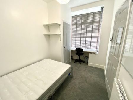 4 bedroom house share to rent - Photo 5