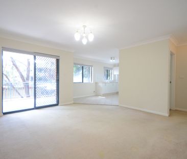 2 Bedroom Spacious Unit - Photo 3