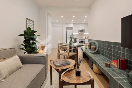 Barcelona Capital, Catalonia 08003 - Photo 4