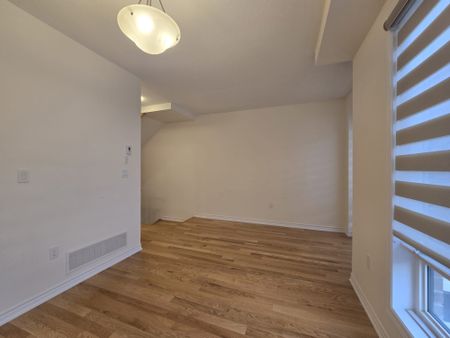 For Lease - 36 Lake Trail Way, Whitby, Ontario - Photo 3