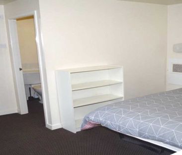 Wigan Road, Bolton - Photo 4