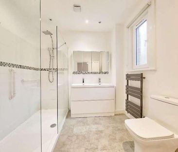 Chatsworth Avenue, Wimbledon Chase, SW20 - Photo 6