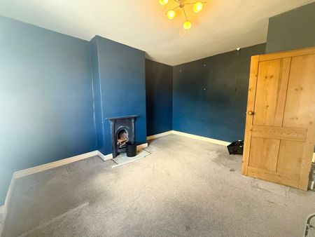 3 bedroom terraced house to rent - Photo 2