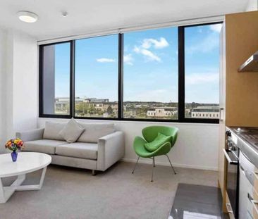 Stop the Press! Your Dream Pad Has Arrived! - Photo 3
