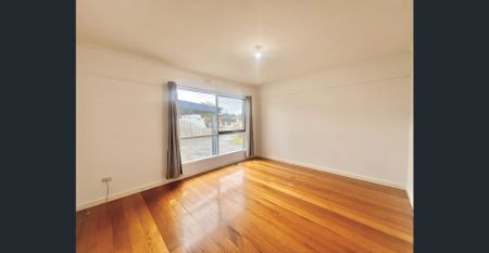 Three Bedroom Family Home - Photo 5