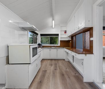 16 Botany St, Morwell, Vic 3840 - Photo 6