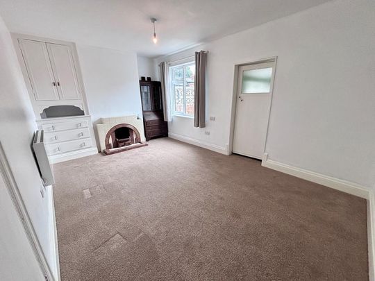 3 bedroom terraced house to rent - Photo 1