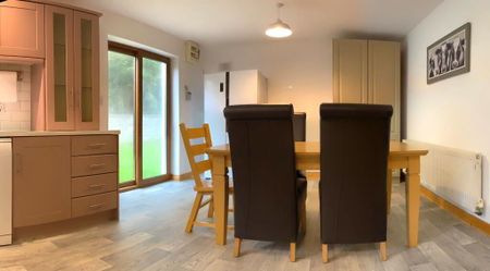 7 Castle Court, Kiltegan, Wicklow - Photo 3
