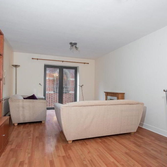 Apt 4, City Gate, Sussex Place, Belfast, BT2 8LN - Photo 1