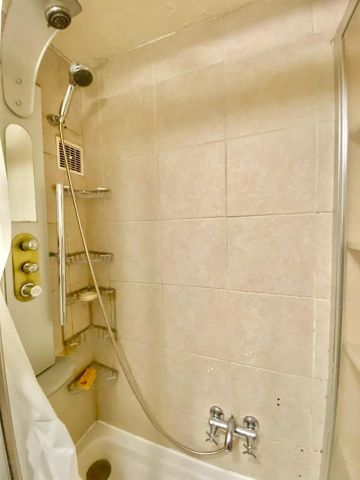 Room in a Shared Flat, Binley House, SW15 - Photo 4